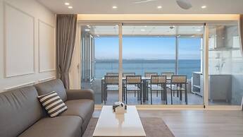 Pohang Etoile Poolvilla