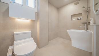 Pohang Etoile Poolvilla