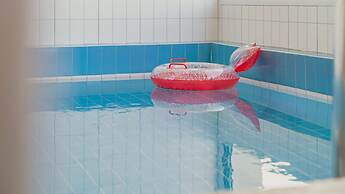 Pohang Etoile Poolvilla