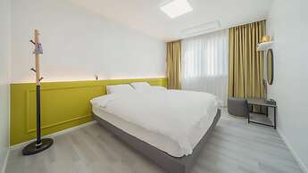 Pohang Etoile Poolvilla