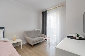 Stylish & Comfy Garbary Studio with Parking by Renters