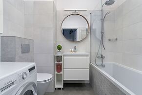 Stylish & Comfy Garbary Studio with Parking by Renters