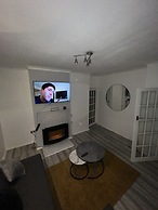 a two Bedroom Cosy Hideaway Based in Greenwich