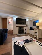 Beautiful 4-bed Cottage in Heart of the Cotswolds