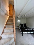 Beautiful 4-bed Cottage in Heart of the Cotswolds