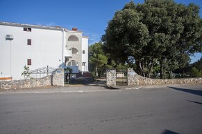 Apartments and Room Agata