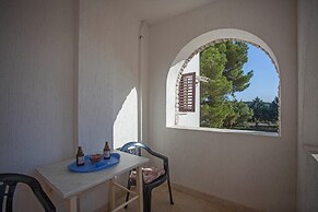 Apartments and Room Agata