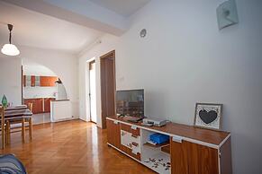 Apartments and Room Agata