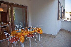 Apartments and Room Agata