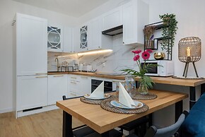 Apartment With Terrace Gąski by Renters