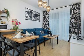 Apartment With Terrace Gąski by Renters