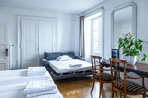 Vevey Hotel & Guesthouse