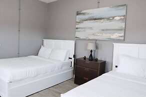 Whimsical 2BR 10-Mins to Nashville