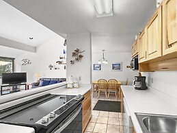 Cj404 Copper Junction 3 Bedroom Condo by RedAwning