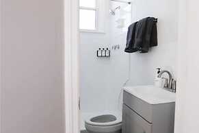 Unique 1BR 10-Mins to Nashville