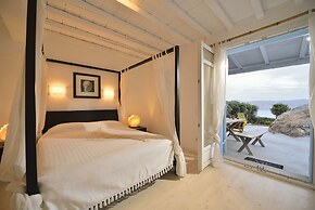 Villa Princess 5 4Bed with Small Tub Panormos Beach