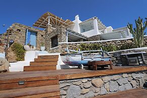 Villa Princess 5 4Bed with Small Tub Panormos Beach