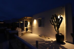 Villa Princess 5 4Bed with Small Tub Panormos Beach