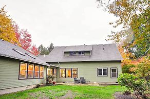 Milwaukie Home w/ Covered Porch: Dogs Welcome!