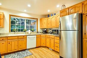 Milwaukie Home w/ Covered Porch: Dogs Welcome!