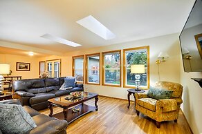 Milwaukie Home w/ Covered Porch: Dogs Welcome!