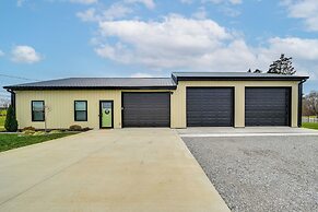 Near CU & Dtwn! Campbellsville Home w/ Game Room