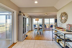 Beachy Maryland A-frame: Steps to Chesapeake Bay!