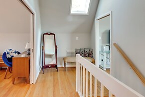 Beachy Maryland A-frame: Steps to Chesapeake Bay!