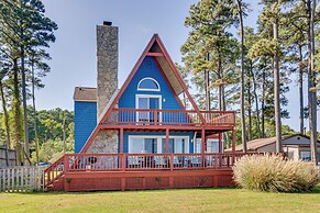 Beachy Maryland A-frame: Steps to Chesapeake Bay!
