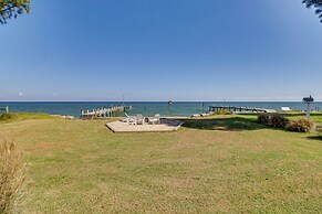 Beachy Maryland A-frame: Steps to Chesapeake Bay!
