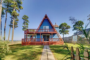 Beachy Maryland A-frame: Steps to Chesapeake Bay!