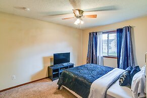 Pet-friendly Urbandale Home ~ 8 Mi to Des Moines!