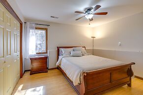 Mountain-view Blue Ridge Cabin Getaway w/ Fire Pit