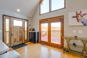 Mountain-view Blue Ridge Cabin Getaway w/ Fire Pit