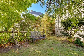 Cape Cod Home: Walk to Beach & Main St Hyannis!