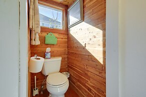 Cape Cod Home: Walk to Beach & Main St Hyannis!