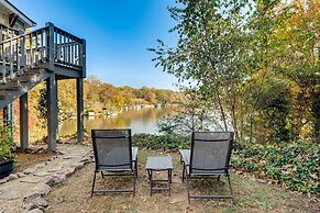 Lakefront Landrum Home w/ Deck, Fire Pit & Kayaks!