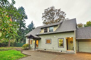 Dog-friendly Milwaukie Home: 9 Mi to Dtwn Portland