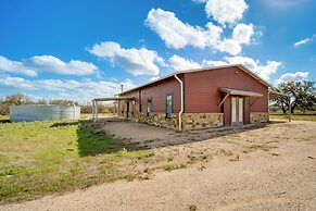 Hill Country Retreat: 100-acre Ranch Near Wineries