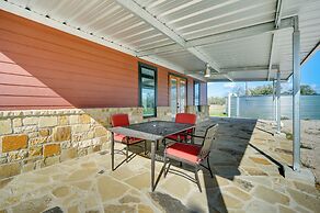 Hill Country Retreat: 100-acre Ranch Near Wineries