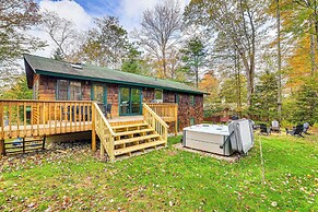 Private Hot Tub: Pocono Pines Cabin Getaway!