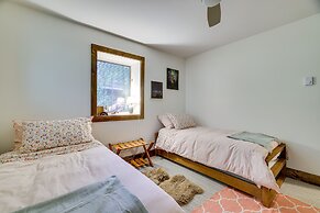 Private Hot Tub: Pocono Pines Cabin Getaway!