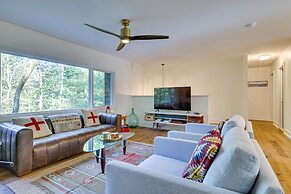 Private Hot Tub: Pocono Pines Cabin Getaway!