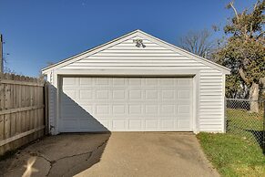 Quaint Cedar Rapids Home, 4 Mi to Downtown!