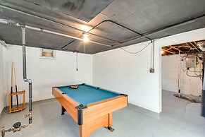 Quaint Cedar Rapids Home, 4 Mi to Downtown!