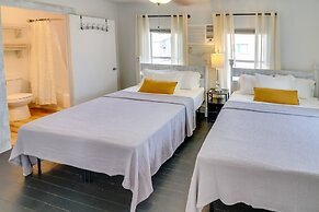 Cozy Ballinger Vacation Rental w/ Deck & Grill!