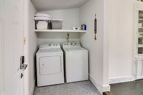 Cozy Ballinger Vacation Rental w/ Deck & Grill!