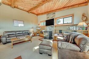 Cloudcroft Cabin w/ View ~ 4 Mi to Ski Cloudcroft!