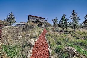 Cloudcroft Cabin w/ View ~ 4 Mi to Ski Cloudcroft!