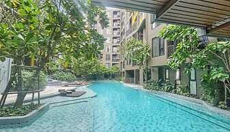 The Base - New Studio Great Location, Shared Pool